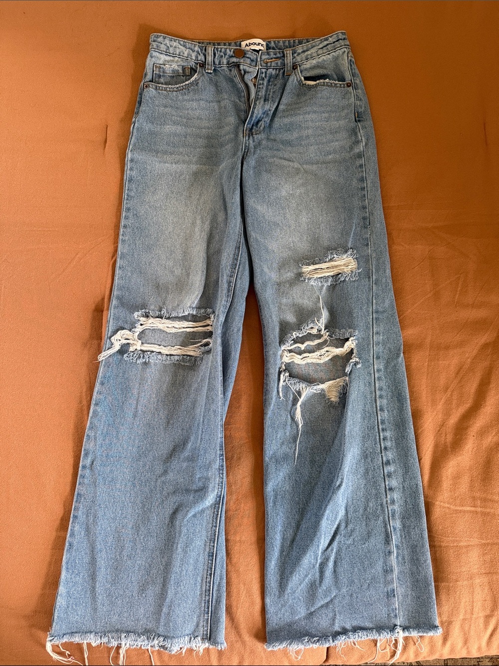 Abound Women's Light Blue Distressed Straight-Leg Jeans